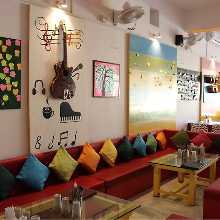 Hotel Kirti Plaza Chittorgarh Екстериор снимка