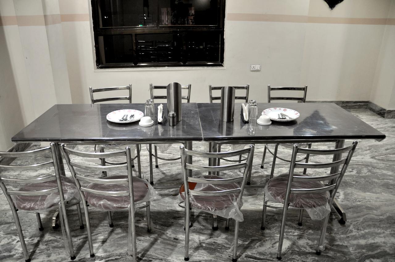 Hotel Kirti Plaza Chittorgarh Екстериор снимка