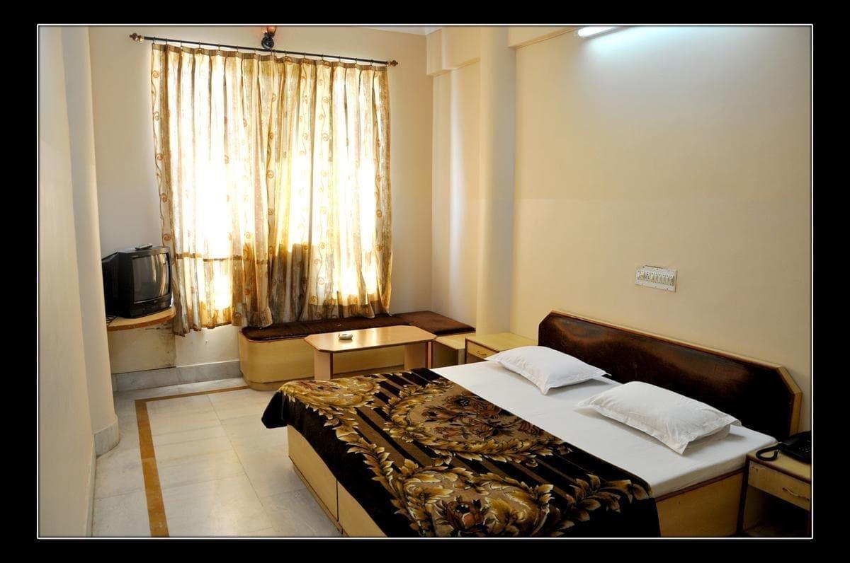 Hotel Kirti Plaza Chittorgarh Екстериор снимка